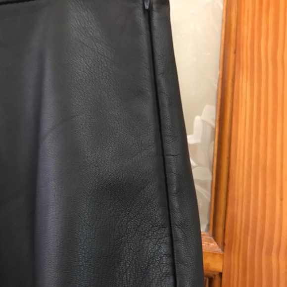 Joie Genuine Lamb leather skirt - Picture 3 of 9